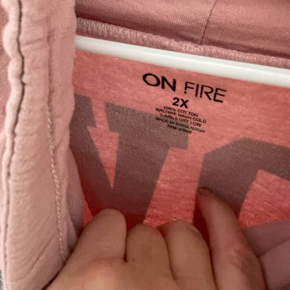 Ladies Pink & Gray Sweatshirt, by ON FIRE, Size 2X - Picture 3 of 3